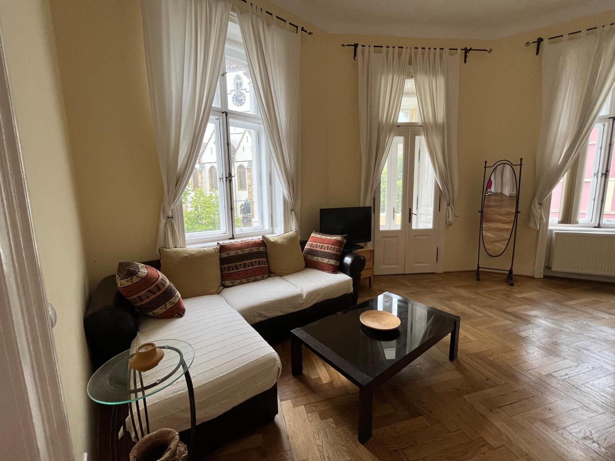 Main Square Apartment Sibiu Ngoại thất bức ảnh