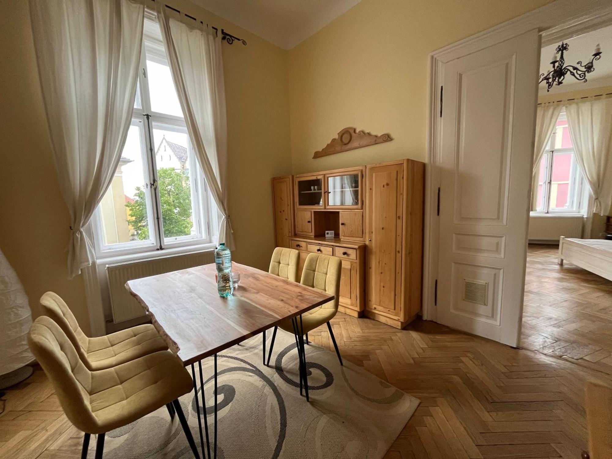 Main Square Apartment Sibiu Ngoại thất bức ảnh